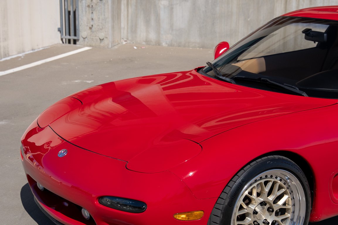 Close-up of the RX-7 front fender and hood